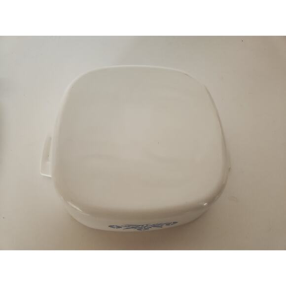 Corning Ware Cornflower 2 Quart Casserole Square w/Lid - Picture 5 of 5